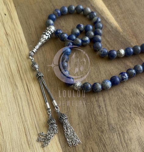 سبحة من حجر اللازورد