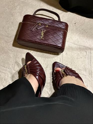 طقم سان لوران