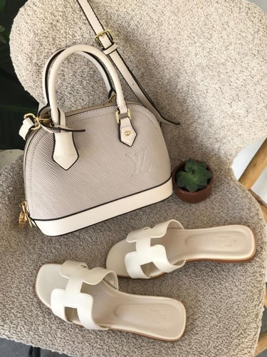 طقم مع جميع الملحقات