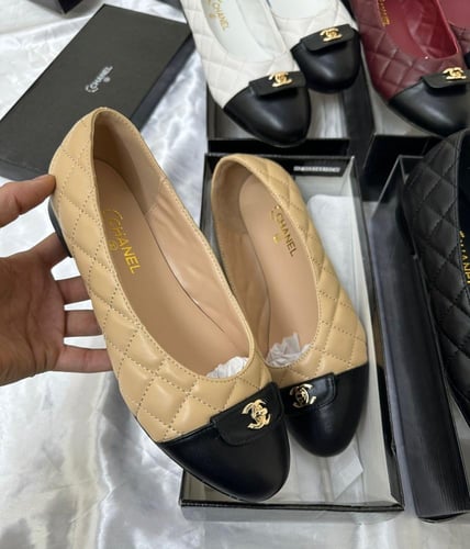 شوزات شانيل