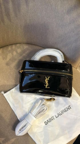 شنط سان لوران