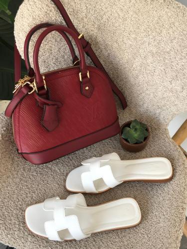 طقم مع جميع الملحقات