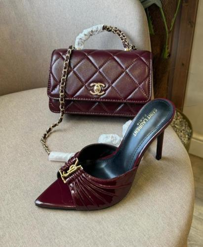 طقم مع الملحقات