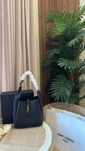 شنط سان لوران