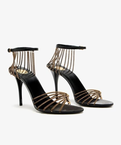 كعب سان لوران