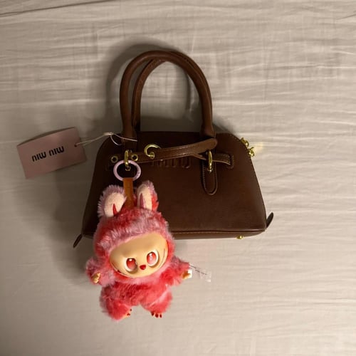 شنطة miu miu