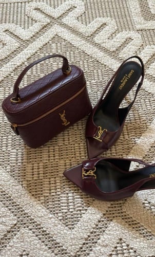 طقم سان لوران