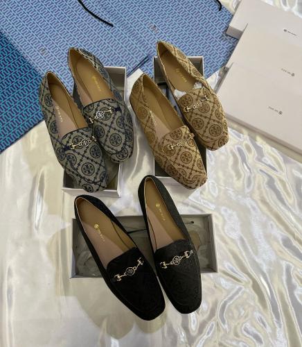 شوزات توري بورش