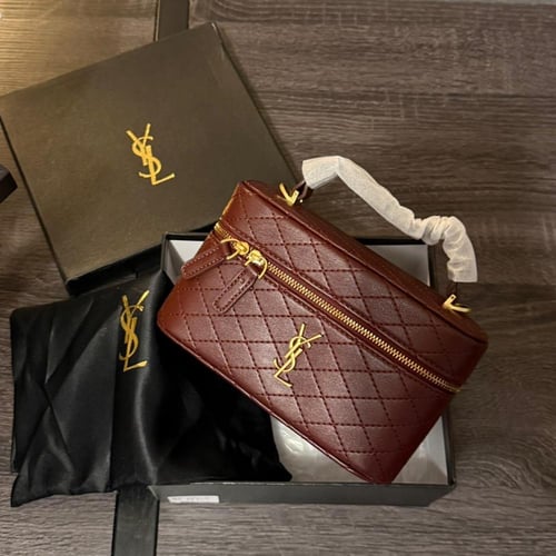 شنط سان لوران