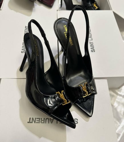 كعب سان لوران