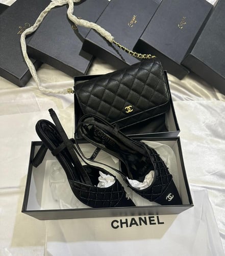 طقم مع جميع الملحقات