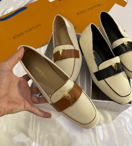 شوزات لويس فيتون