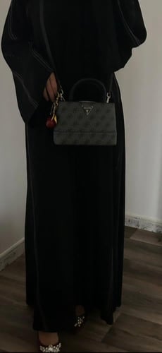 شنط جيس مع الكرز