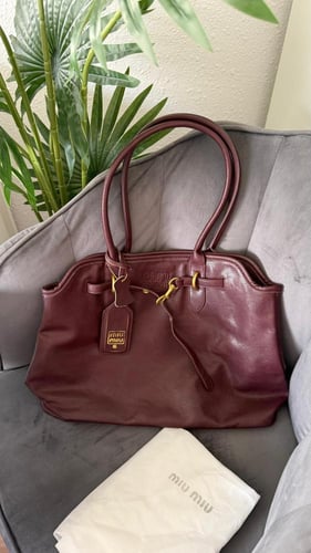 شنط ميو ميو