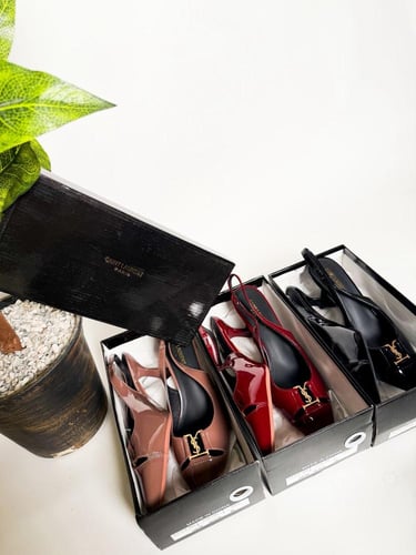 كعب سان لوران