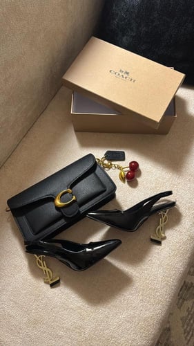 طقم مع الملحقات