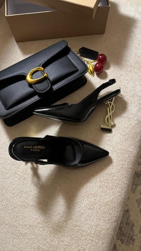 طقم مع الملحقات