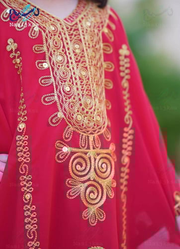 ثوب نشل اطفال احمر