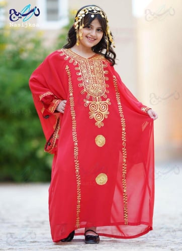 ثوب نشل اطفال احمر