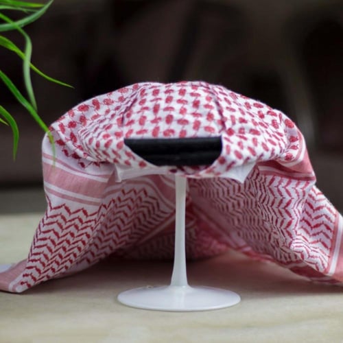 شماغ وعقال وطاقيه احمر