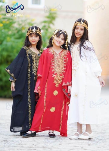 ثوب نشل اطفال احمر