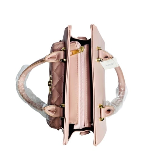 طقم شنطة يد نسائي مع نظارة شمسية - تصميم أنيق تقلي...