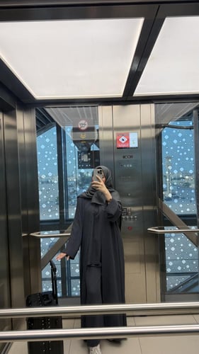 عباية سفر رمادي