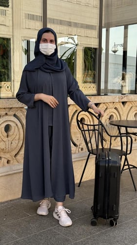 عباية سفر رمادي