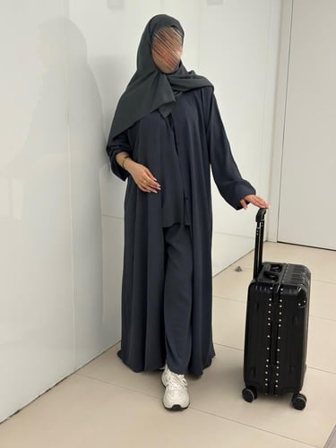 عباية سفر رمادي