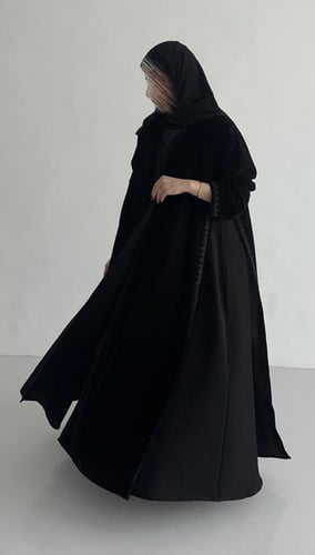 عباية رسيل مخمل