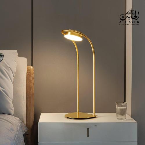 ابجورة ذهبي مودرن منحنية بـإضاءة LED
