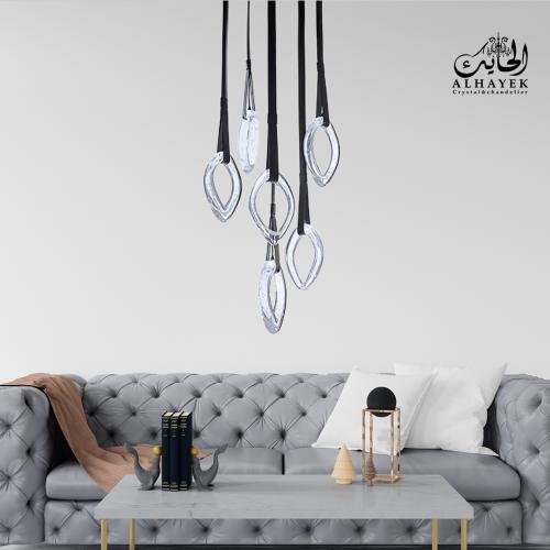 أنارة معلقة زجاجية مع جلد أسود