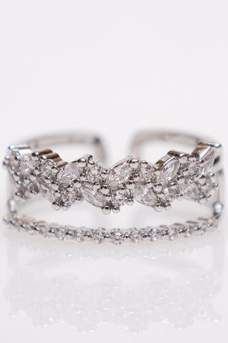 Dau silver double ring encrusted with diamond zirconia one size fits all women