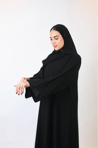 R03 | كريستال سوارفسكي