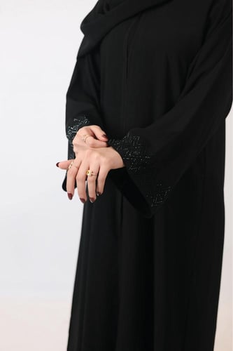 R03 | كريستال سوارفسكي
