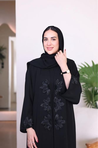 البتلات R16 | Black Petals