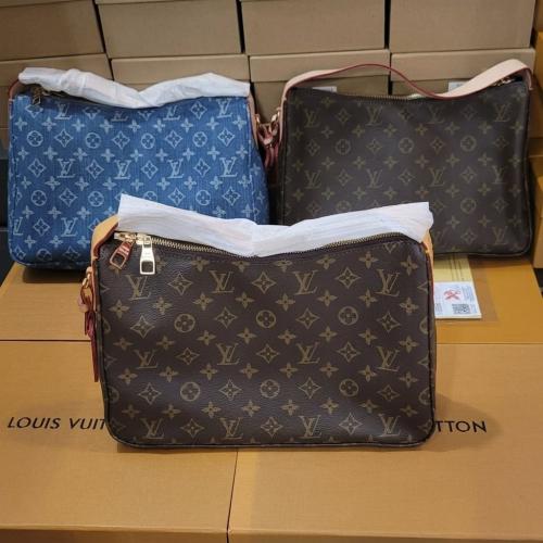شنط يد لويس فيتون LV بتصميم أنيق وعصري ماستر كوالت...