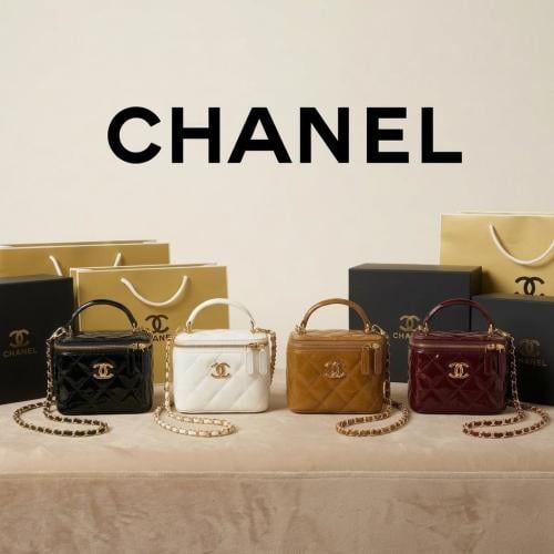 حقيبة شانيل CHANEL مربعة بتصميم ماسي . ماستر كوالت...