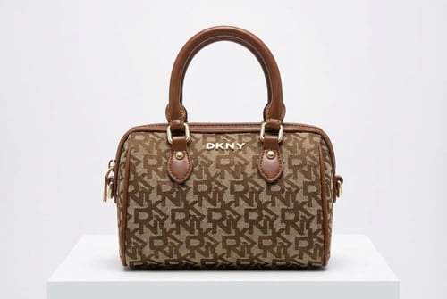 شنط يد من ماركة DKNY (دكني) . ماستر كوالتي