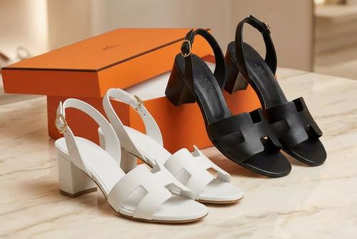 كعب هرمز HERMÈS نسائي فاخر أناقة كلاسيكية بتوقيع أ...