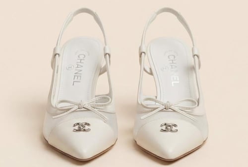 كعب نسائي فاخر من شانيل CHANEL أناقة ناعمة بتوقيع...