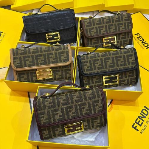 حقيبة Fendi الأيقونية  بنقشة FF الفاخرة ماستر كوال...