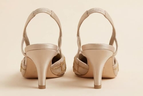 كعب نسائي فاخر من شانيل CHANEL تصميم كلاسيكي بلمسة...