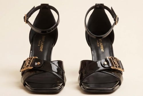 كعب سان لوران (Saint Laurent) – فخامة جريئة بتصميم...