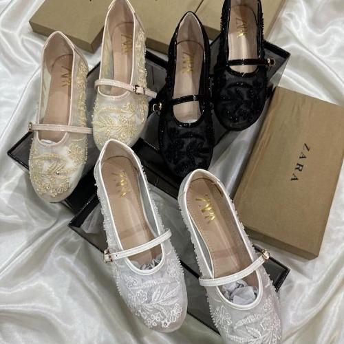 حذاء زارا ZARA فلات نسائي أنيق بتصميم شبكي منقط وح...