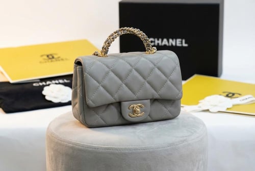 شنط يد من ماركة CHANEL (شانيل) . ماستر كوالتي
