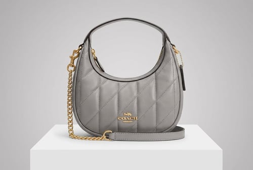 حقيبة كوتش نسائية – تصميم أنيق مبطن . ماستر كوالتي