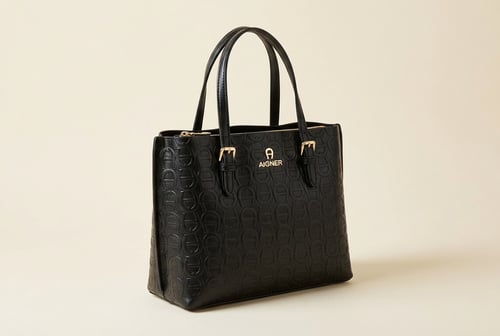 حقيبة أجنر (AIGNER) نسائية – أناقة فاخرة بتصميم كل...