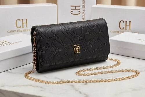 محفظة كارولينا هيريرا نسائية – فخامة كلاسيكية بتصم...