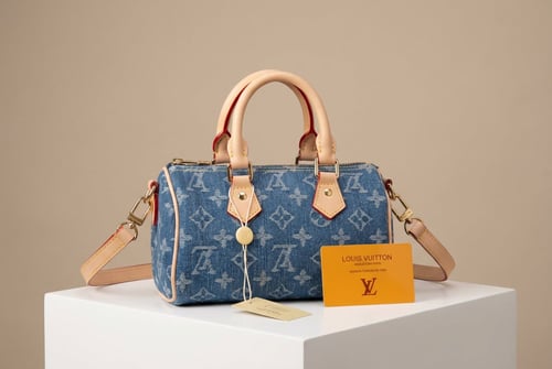 حقيبة لويس فيتون نسائية – تصميم أنيق وعصري ماستر ك...